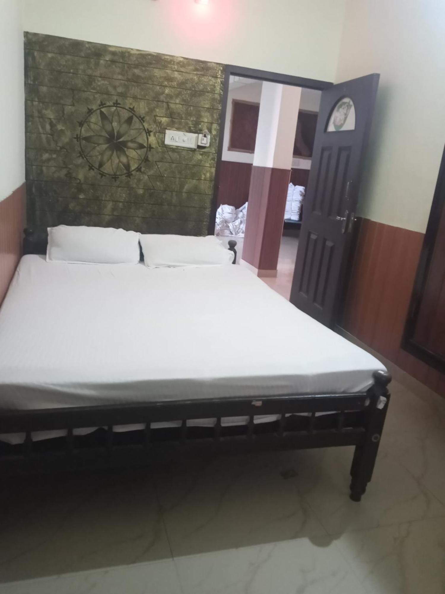 Avanti Inn Guruvāyūr Exterior foto