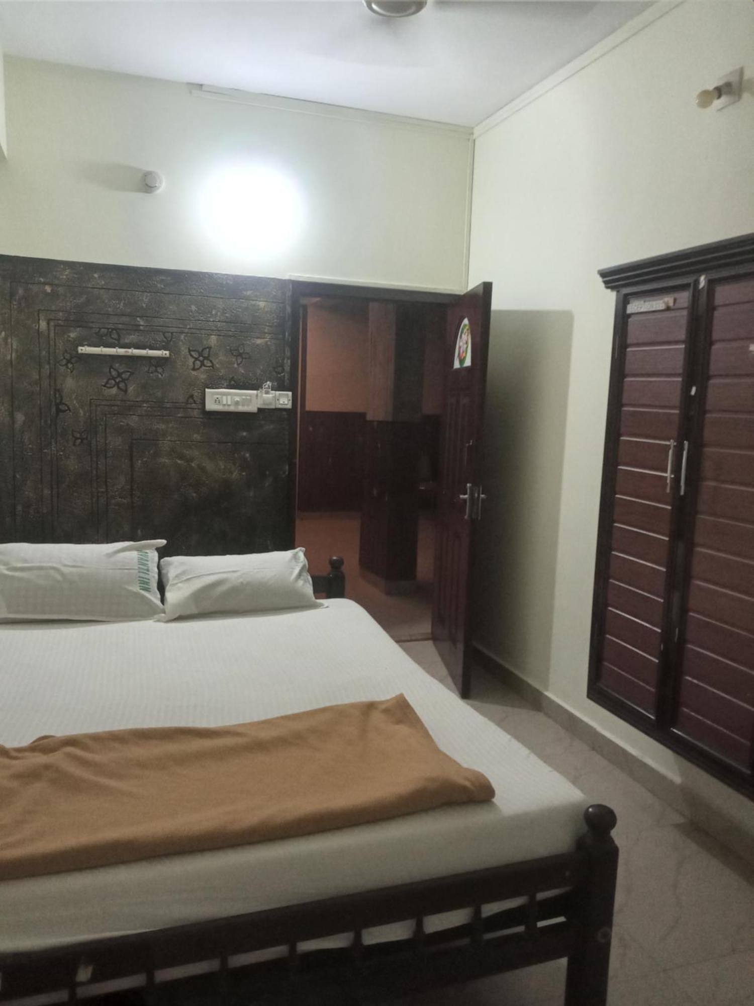 Avanti Inn Guruvāyūr Exterior foto